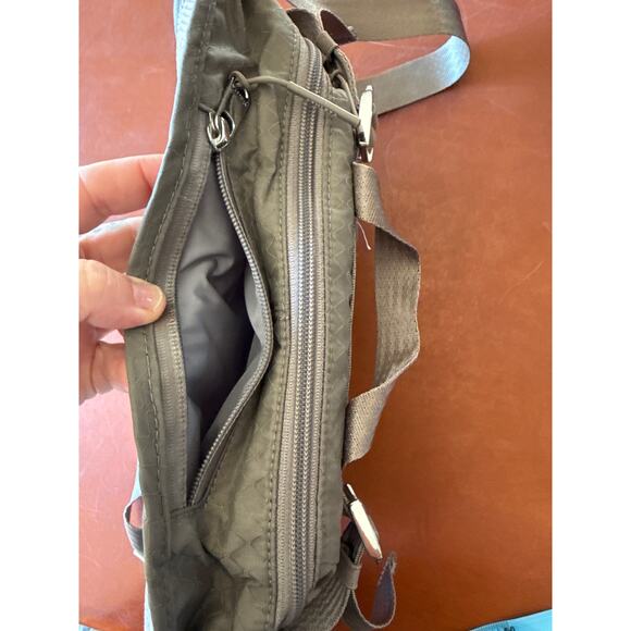 Athleta Power of She Excursion Bag Beige Recycled Nylon Travel - Picture 5 of 7